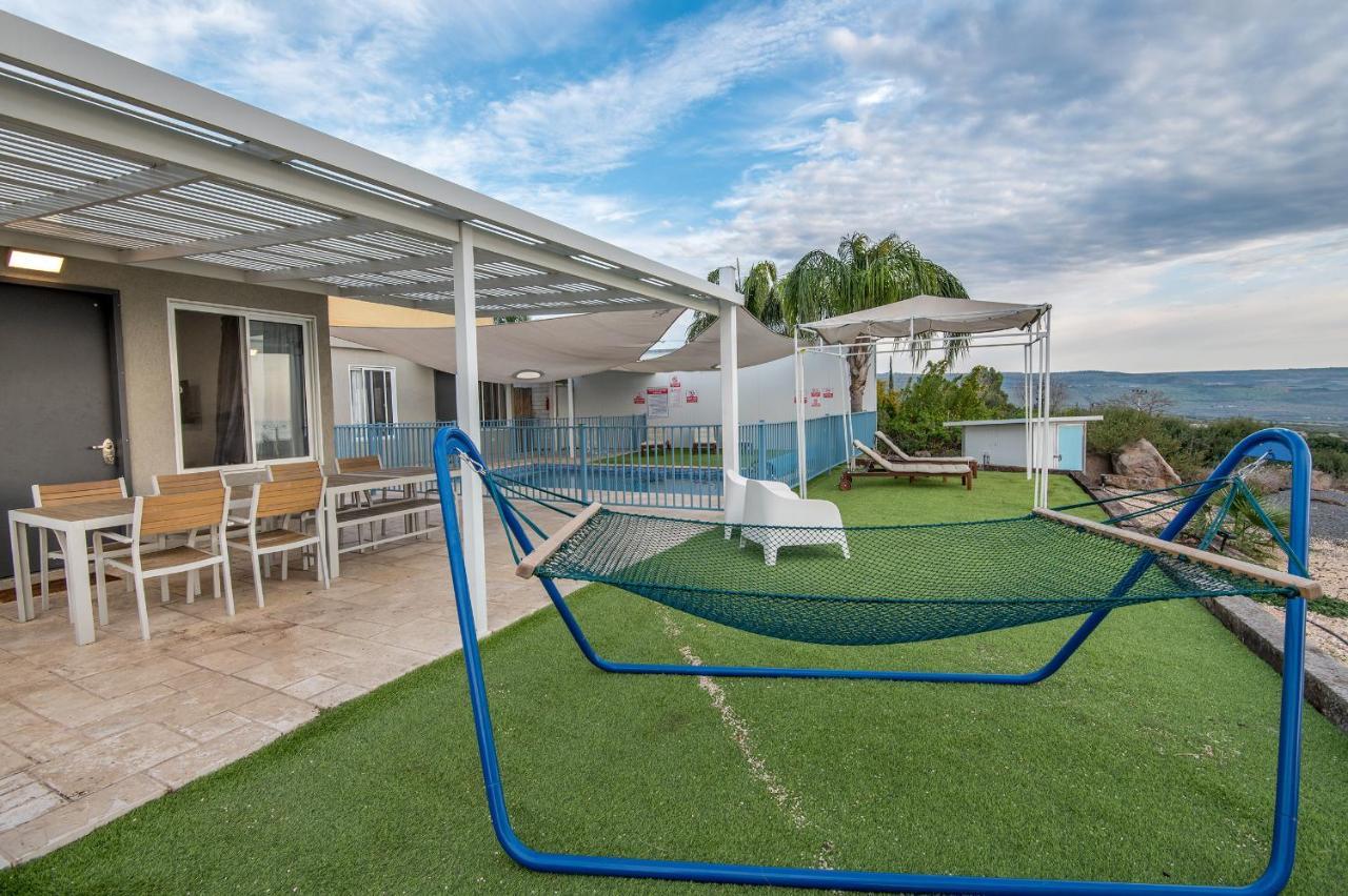 Shmulik'S Resort Couples Or Families Only Хад Нес Екстериор снимка